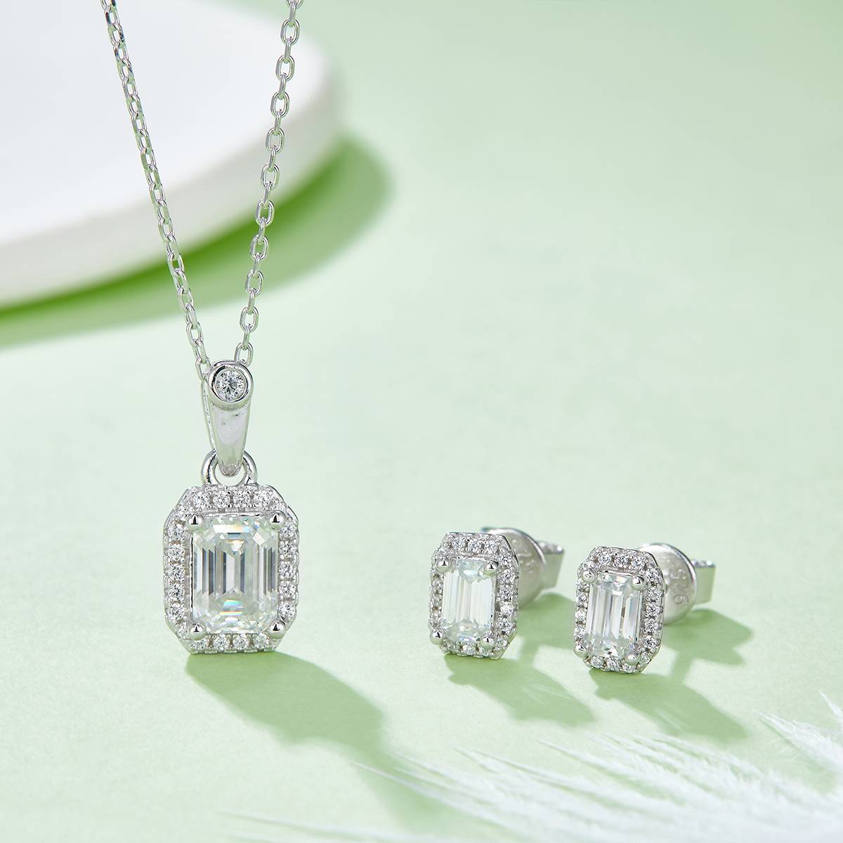 Light luxury rectangular S925 silver plated platinum Moissanite diamond pendant earring set